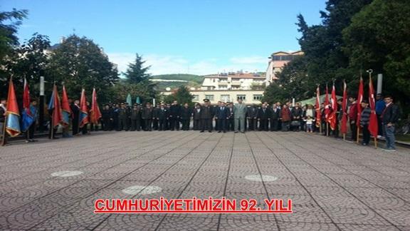 Cumhuriyet Bayramı Çelenk Sunma Töreni yapıldı.